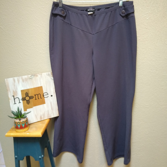 Grey textured Stretch Pants with buttons Plus 2X - Picture 1 of 6